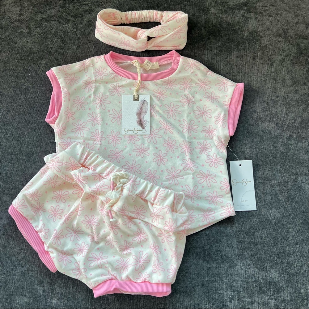 NWT Jessica Simpson Pink Daisy Short Set Size 18 Months